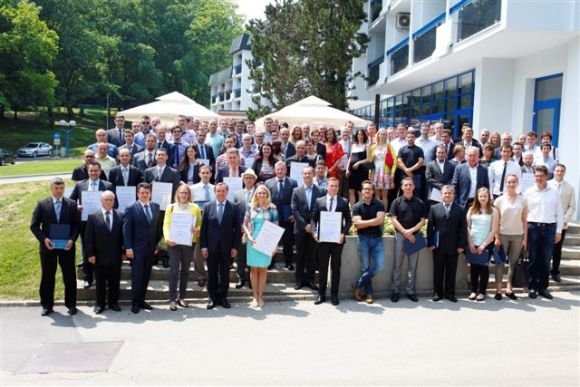 Podelili smo priznanja za najboljše inovacije GZDBK za 2014–2015