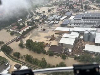 Pomoč prizadetim v najhujši ujmi doslej