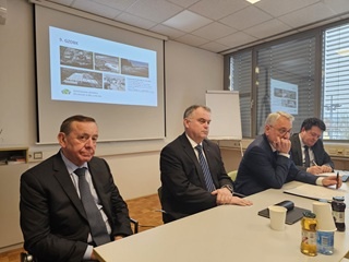 Obisk ministra za gospodarstvo, turizem in šport Matjaža Hana