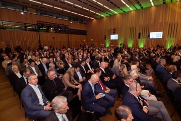 Slovenija ve, kaj potrebuje za razvoj, zdaj je čas za konkretne ukrepe